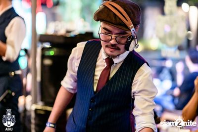 Burin Boonvisut at AINU Bar — photo 48