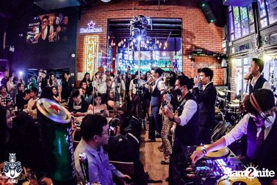 Burin Boonvisut at AINU Bar — photo 57
