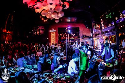 Burin Boonvisut at AINU Bar — photo 58