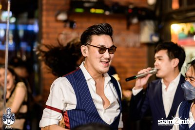 Burin Boonvisut at AINU Bar — photo 66