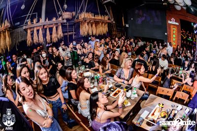 Burin Boonvisut at AINU Bar — photo 80