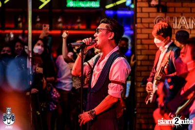 Burin Boonvisut at AINU Bar — photo 95