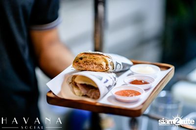 Guest Shift Feat. Desiree Jane Silva ที่ Havana Social — photo 8