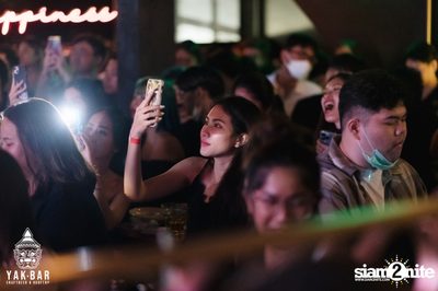 Bowkylion at Yak Bar — photo 27