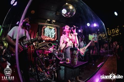 Bowkylion at Yak Bar — photo 41