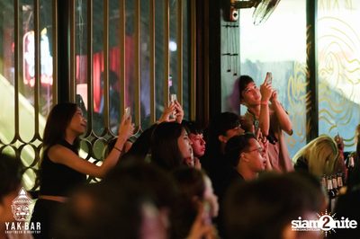 Bowkylion at Yak Bar — photo 69
