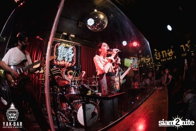 Bowkylion at Yak Bar — photo 83