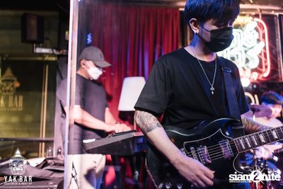 Bowkylion at Yak Bar — photo 115