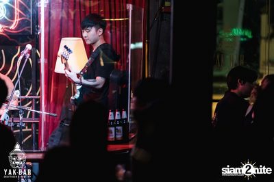 Bowkylion at Yak Bar — photo 116