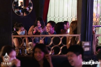 Bowkylion at Yak Bar — photo 122