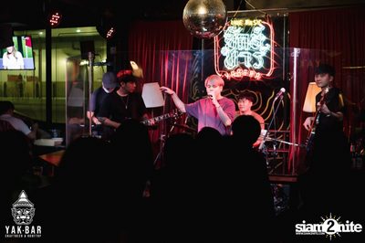 Bowkylion at Yak Bar — photo 123