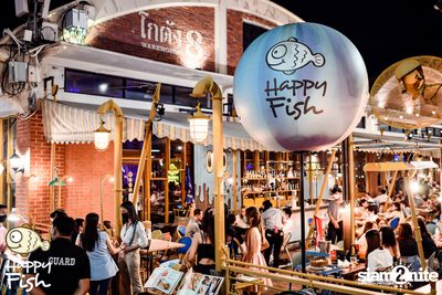 Bowkylion ที่ Happy Fish Asiatique — photo 1