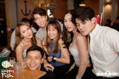 Bowkylion ที่ Happy Fish Asiatique — photo 124