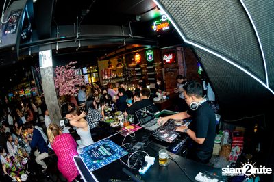 Thursday Night ที่ Hee Men Pyo — photo 43