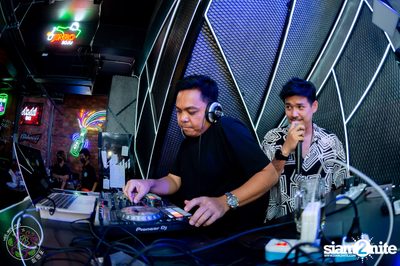 Thursday Night ที่ Hee Men Pyo — photo 73