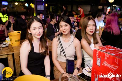 Slapkiss Concert at Fullmoon Terrace — photo 9