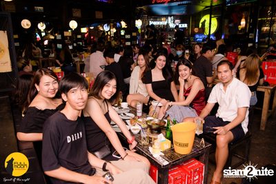 Slapkiss Concert at Fullmoon Terrace — photo 27