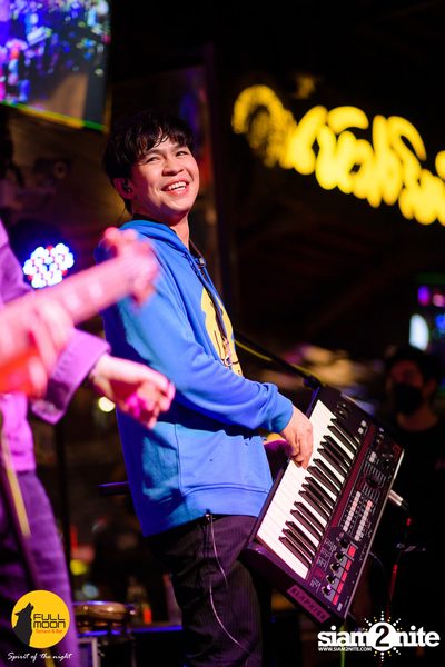 Slapkiss Concert at Fullmoon Terrace — photo 79