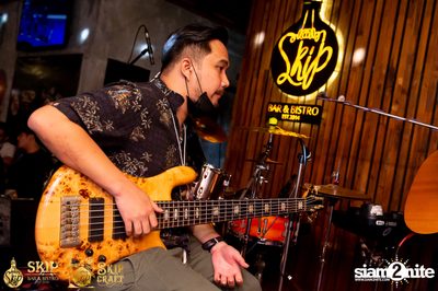 Duang Dao Diew Dai at Skip Bar & Bistro — photo 21