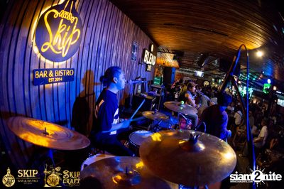 Duang Dao Diew Dai at Skip Bar & Bistro — photo 42