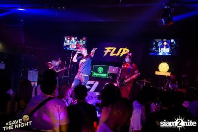 Som Patchara & SmerbSri at Flip Rangsit — photo 10