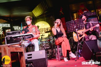 LABANOON at Fullmoon Terrace & Bar — photo 4