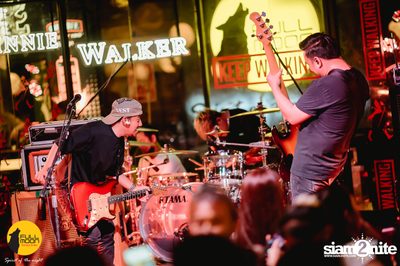 LABANOON at Fullmoon Terrace & Bar — photo 55