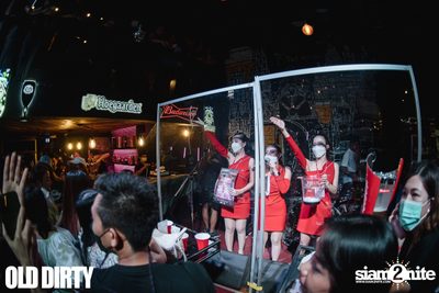 Nont Tanont at Old Dirty — photo 26
