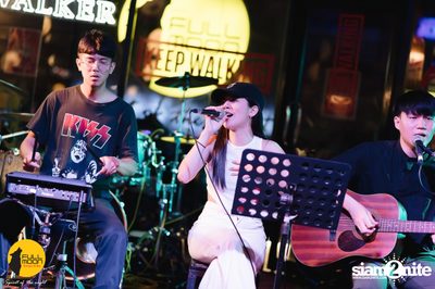 Paper Planes at Fullmoon Terrace — photo 4