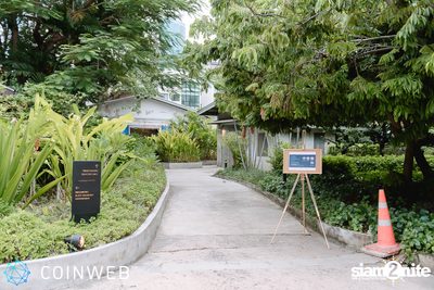 Coinweb at Baan Dusit Thani — photo 4