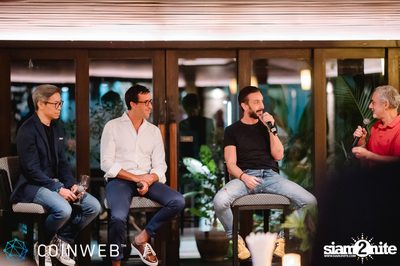 Coinweb at Baan Dusit Thani — photo 113