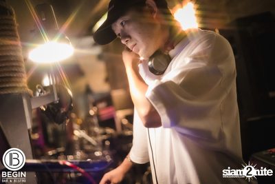 Bowkylion ที่ Begin Bar — photo 54