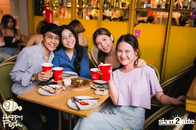 Lipta ที่ Happy Fish Asiatique — photo 17