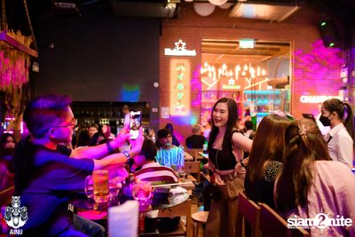 J-Jetrin at AINU Bar — photo 20