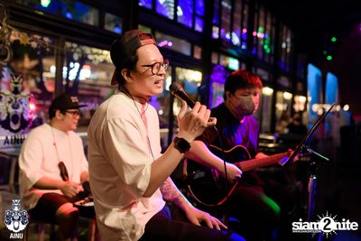 J-Jetrin at AINU Bar — photo 23