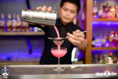 J-Jetrin at AINU Bar — photo 26