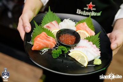 J-Jetrin at AINU Bar — photo 43