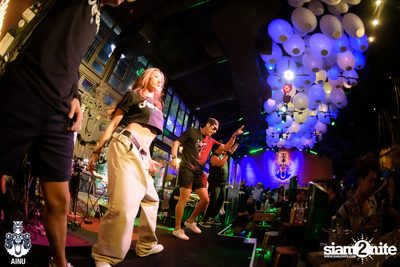 J-Jetrin at AINU Bar — photo 64