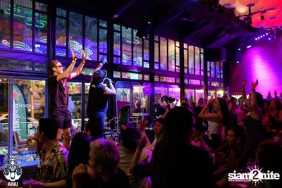 J-Jetrin at AINU Bar — photo 79