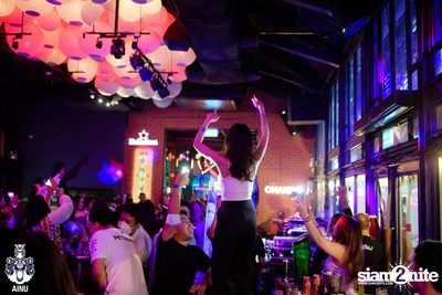 J-Jetrin at AINU Bar — photo 114