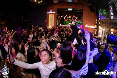 J-Jetrin at AINU Bar — photo 117