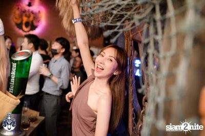 J-Jetrin at AINU Bar — photo 134