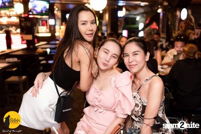 J_JAONAAY at Fullmoon Terrace — photo 1