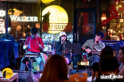 J_JAONAAY at Fullmoon Terrace — photo 4