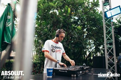 Rave Times TH x Melodic Techno Progressive Trance Pool Party at Holiday Inn — photo 8