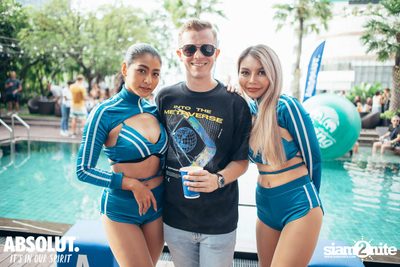 Rave Times TH x Melodic Techno Progressive Trance Pool Party at Holiday Inn — photo 25
