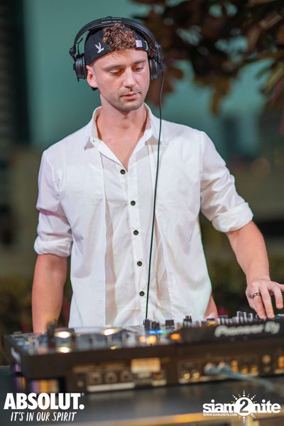 Rave Times TH x Melodic Techno Progressive Trance Pool Party at Holiday Inn — photo 164