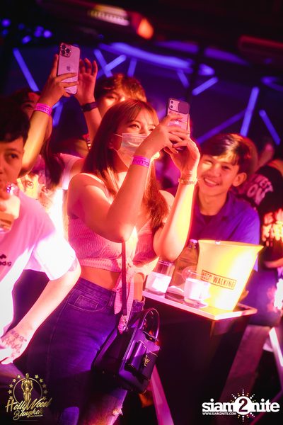 Youngohm at Hollywood Club Bangkok — photo 33