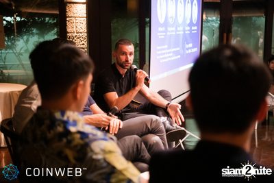 Coinweb at Baan Dusit Thani — photo 102