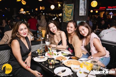 Oat Pramote at Fullmoon Terrace & Bar — photo 26